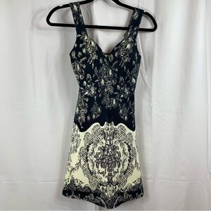 Olive Tree Women's Sleeveless Navy Blue Floral Short Pullover Dress Size Small